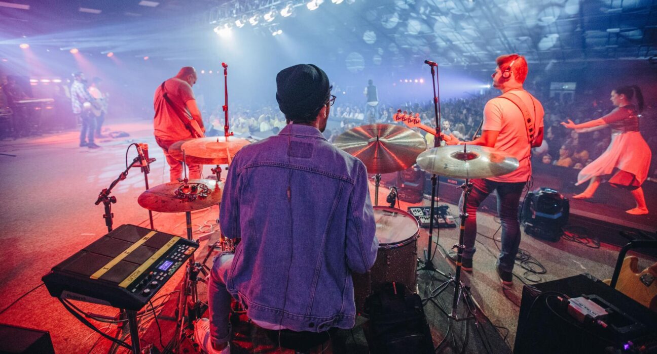 Rvssian Shares Cameo Video are From ‘The Tinder Swindler’