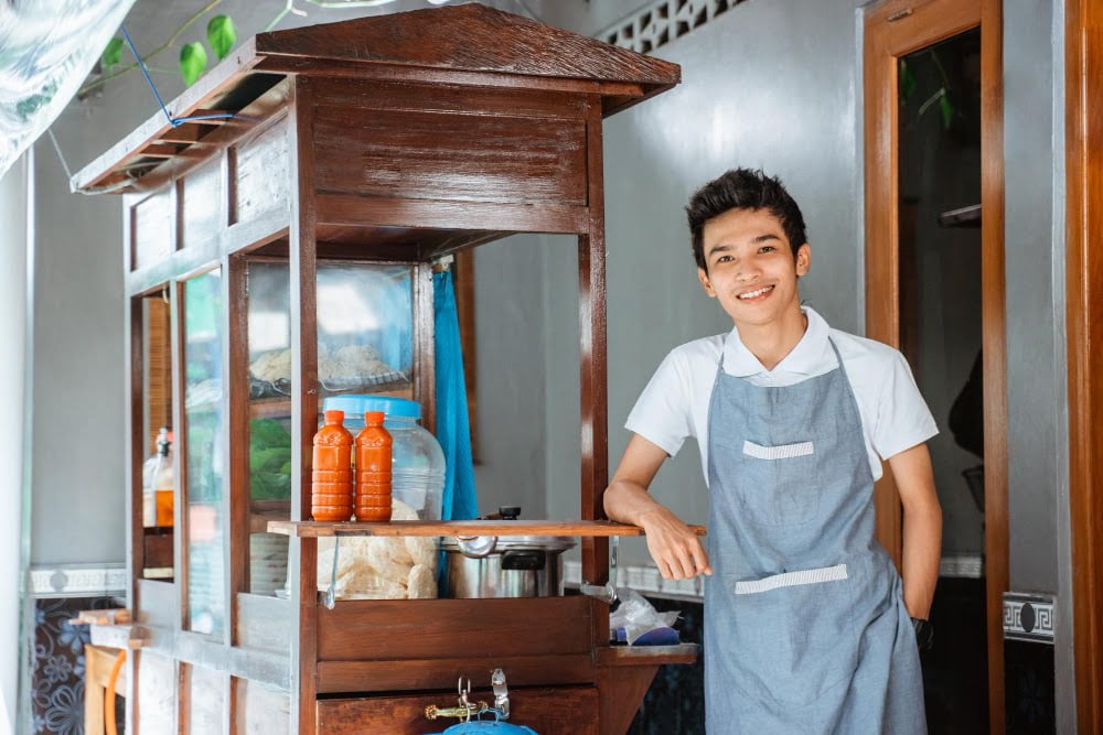 Wajib Halal, Ini 3 Langkah LPPOM MUI Bantu Pedagang Kaki Lima
