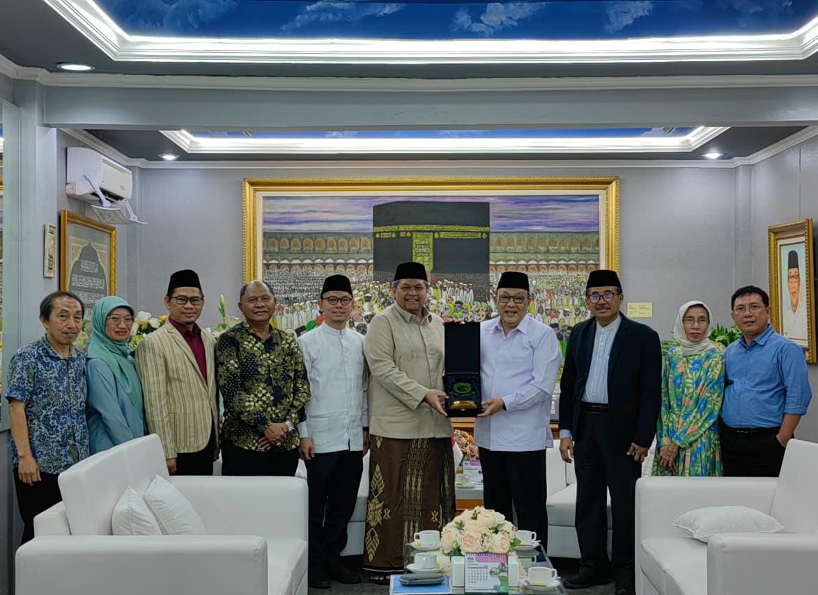 Kunjungan Ketua Umum MUI DKI Jakarta ke Senator DPD RI di UIA Jakarta